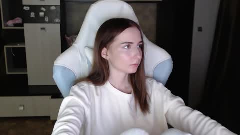 Snapshot of cutti_crystal chatting on October 27, 2025, 6:12 pm Cutti Crystal online show from October 27, 2025, 6:12 pm