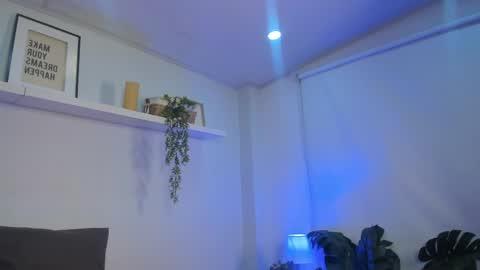 Snapshot of cuttie_blondie_dh chatting on May 11, 2026, 11:05 am Laura online show from May 11, 2026, 11:05 am