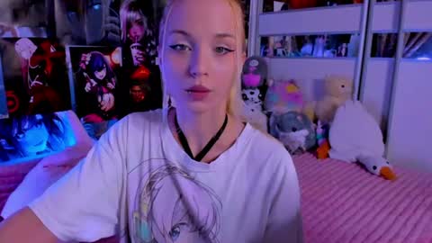 Snapshot of cuttie_ponyy chatting on July 9, 2026, 8:13 pm Nora online show from July 9, 2026, 8:13 pm