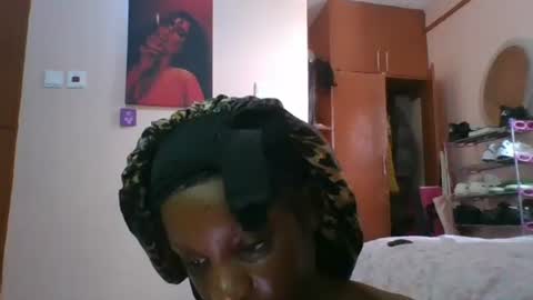Snapshot of cutty_teshy chatting on March 7, 2026, 8:55 am cutty_teshy online show from March 7, 2026, 8:55 am