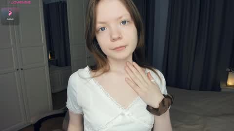 Snapshot of cuty_petite chatting on April 11, 2026, 5:56 am Anne online show from April 11, 2026, 5:56 am