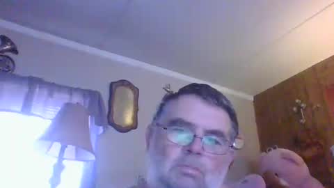 Snapshot of cwill27837 chatting on February 5, 2025, 5:20 pm cwill27837 online show from February 5, 2025, 5:20 pm