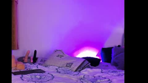 Snapshot of cynthiaa33 chatting on February 19, 2025, 3:06 am cynthiaa33 online show from February 19, 2025, 3:06 am