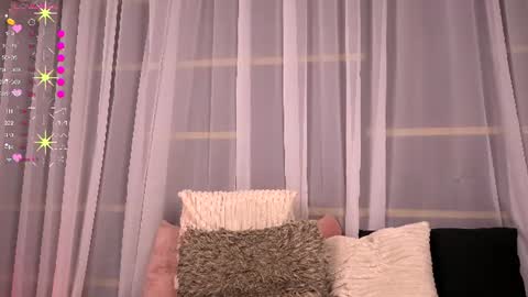 Snapshot of cynthiawest chatting on July 7, 2026, 7:23 am Ivy online show from July 7, 2026, 7:23 am