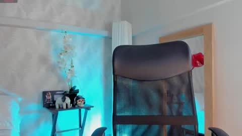 cyntia_adams online show from February 16, 2025, 3:48 pm