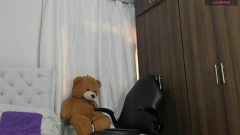 Snapshot of cyntia_wood chatting on May 9, 2026, 1:16 pm cyntia online show from May 9, 2026, 1:16 pm
