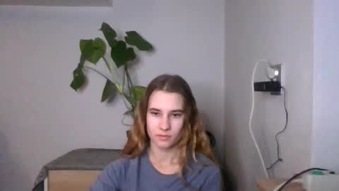 Snapshot of cyntianatural chatting on January 2, 2025, 7:23 am CyntiaNatural online show from January 2, 2025, 7:23 am