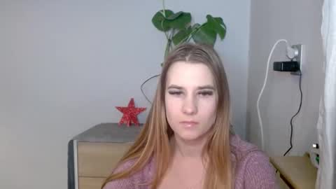Snapshot of cyntianatural chatting on January 31, 2025, 9:16 pm CyntiaNatural online show from January 31, 2025, 9:16 pm