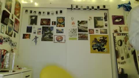 cypresskneez online show from December 4, 2025, 8:56 am