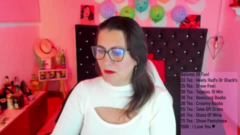 Mia  online show from February 2, 2025, 11:08 am