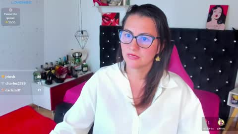 Mia  online show from March 1, 2025, 5:38 pm