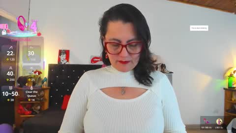 Mia  online show from November 22, 2025, 12:37 pm