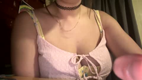 Snapshot of dabqueen_1994 chatting on April 1, 2026, 11:33 am dabqueen_1994 online show from April 1, 2026, 11:33 am