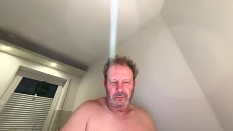 dachdecker7269 online show from February 26, 2026, 5:06 am