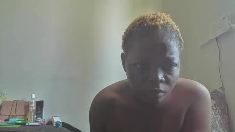 daddies_toy_ online show from November 11, 2025, 10:04 am