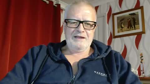 Snapshot of daddiescockforyou chatting on October 7, 2025, 8:06 pm Brian ... online show from October 7, 2025, 8:06 pm