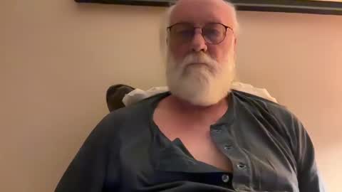 daddy341177 online show from December 4, 2024, 4:32 am