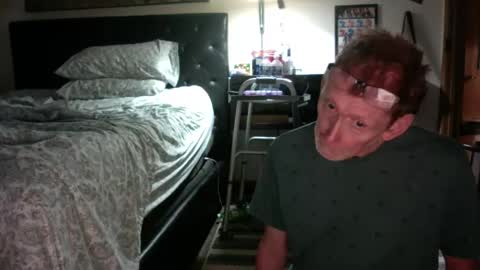 Snapshot of daddy_mack_treats_you chatting on October 24, 2025, 10:11 am daddy_mack_treats_you online show from October 24, 2025, 10:11 am