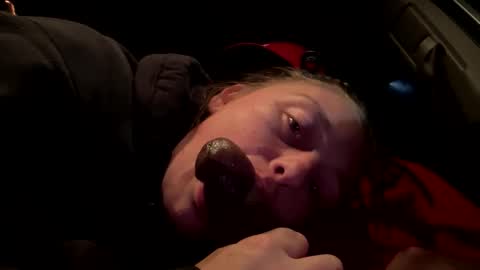 Snapshot of daddyandmama22 chatting on April 9, 2026, 2:33 am daddyandmama22 online show from April 9, 2026, 2:33 am