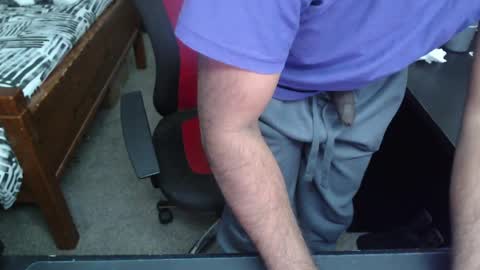 Snapshot of daddyd3shv2 chatting on April 16, 2026, 2:51 pm daddyd3shv2 online show from April 16, 2026, 2:51 pm