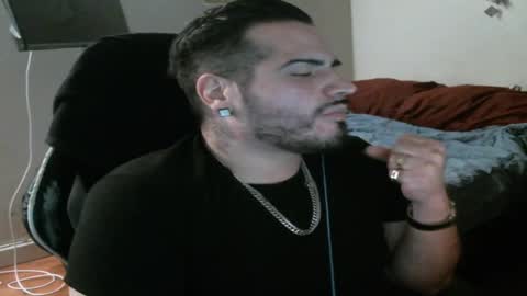 Snapshot of daddydaniel909 chatting on November 8, 2025, 8:25 am Daniel online show from November 8, 2025, 8:25 am