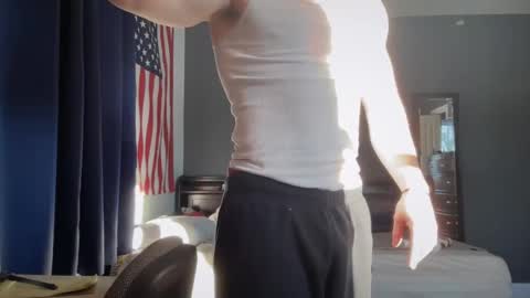 Snapshot of daddygmoney6969 chatting on January 22, 2025, 2:14 pm daddygmoney6969 online show from January 22, 2025, 2:14 pm