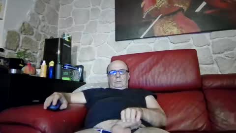 daddyhot2 online show from July 3, 2026, 10:38 pm