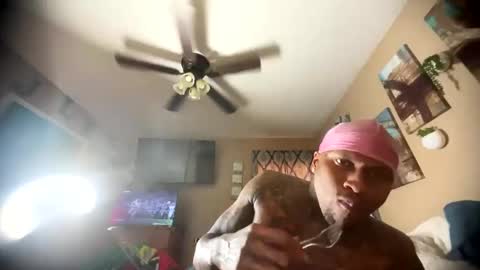 sexy tatted king bbc online show from May 20, 2026, 11:49 am