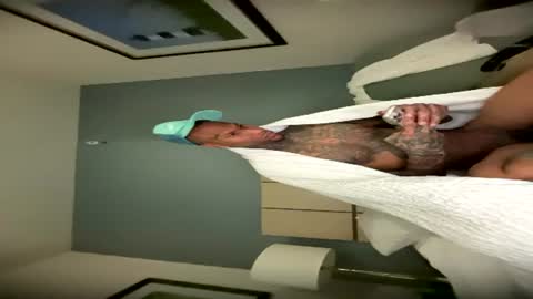 sexy tatted king bbc online show from July 20, 2026, 5:59 pm