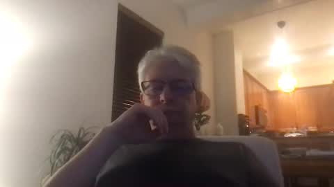 daddymike92883_1 online show from February 16, 2025, 8:43 am