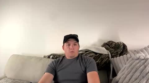 Snapshot of daddynsunshine chatting on May 11, 2026, 12:38 am daddynsunshine online show from May 11, 2026, 12:38 am