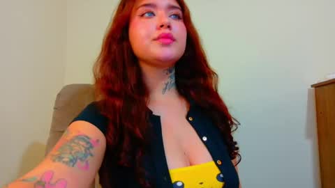 Snapshot of daddys_little_secrett chatting on October 6, 2025, 4:21 am Valen online show from October 6, 2025, 4:21 am