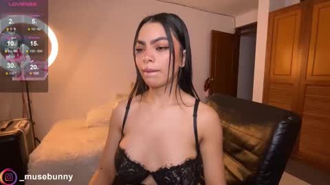 Snapshot of daddysweeeetbody chatting on October 7, 2025, 2:09 am Sophie online show from October 7, 2025, 2:09 am