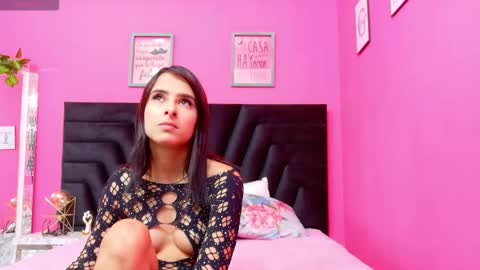 Snapshot of daddyysobsessed_ chatting on December 17, 2025, 12:22 pm Channel. online show from December 17, 2025, 12:22 pm