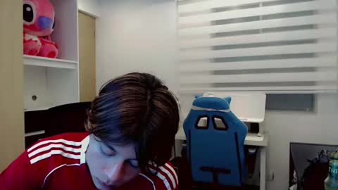 dae_lune online show from February 14, 2026, 1:24 am