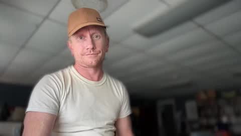 Snapshot of daemon456321 chatting on September 8, 2025, 4:17 pm daemon online show from September 8, 2025, 4:17 pm