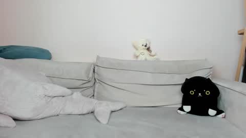 daenery_ online show from December 5, 2024, 9:28 am