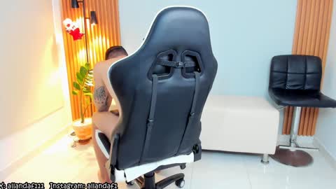 Snapshot of dafboy_ chatting on December 5, 2024, 1:38 pm Allan Daf online show from December 5, 2024, 1:38 pm