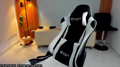 Snapshot of dafboy_ chatting on February 6, 2025, 3:41 pm Allan Daf online show from February 6, 2025, 3:41 pm