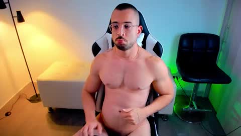 Snapshot of dafboy_ chatting on September 16, 2025, 5:25 pm Allan Daf online show from September 16, 2025, 5:25 pm