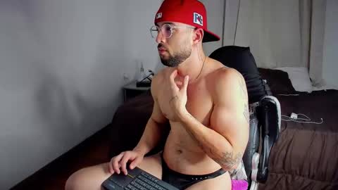 Snapshot of dafboy_ chatting on October 16, 2025, 2:45 am Allan Daf online show from October 16, 2025, 2:45 am