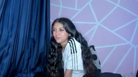 dafna lorens  online show from December 22, 2025, 1:35 am