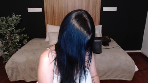 Snapshot of dafne_bss chatting on March 6, 2025, 8:30 am dafne_bss online show from March 6, 2025, 8:30 am