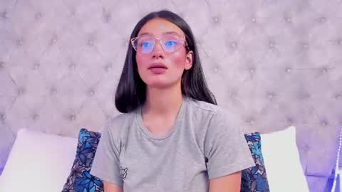 Snapshot of dafne_bss chatting on July 1, 2026, 8:05 am dafne_bss online show from July 1, 2026, 8:05 am