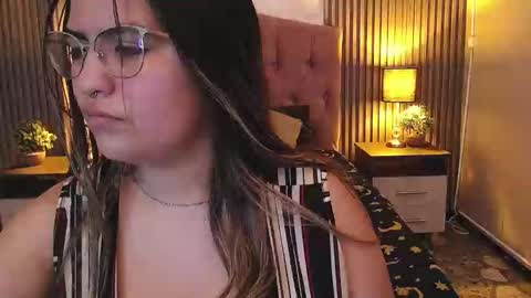 Snapshot of dafne_hs chatting on December 7, 2024, 2:13 pm Dafne online show from December 7, 2024, 2:13 pm
