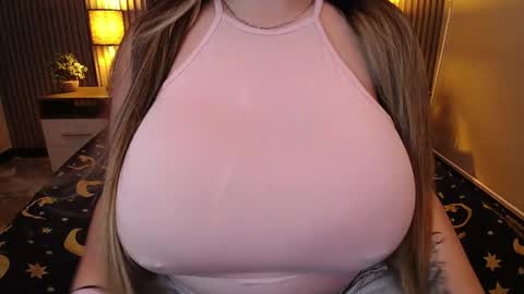 Snapshot of dafne_hs chatting on December 12, 2024, 5:15 pm Dafne online show from December 12, 2024, 5:15 pm