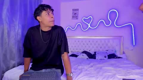 Snapshot of dafnezahiraa_ chatting on October 5, 2025, 5:06 am dafnezahiraa online show from October 5, 2025, 5:06 am