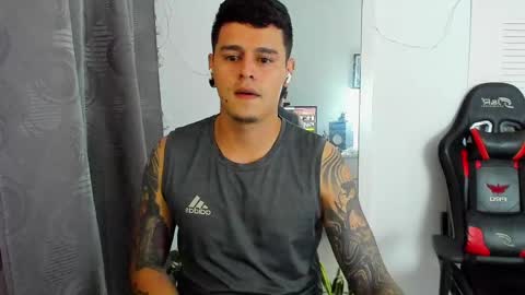 Snapshot of dage_19 chatting on May 27, 2026, 3:47 am my name is Jhon and I live in colombia online show from May 27, 2026, 3:47 am