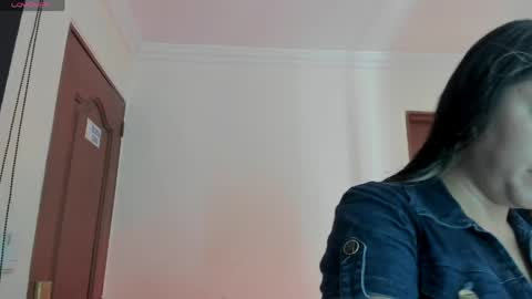 Snapshot of dahiana_dmour chatting on May 23, 2026, 11:47 am Dahiana online show from May 23, 2026, 11:47 am
