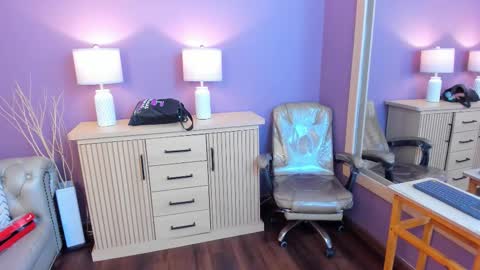 Dahiane Connor online show from February 26, 2026, 11:31 am